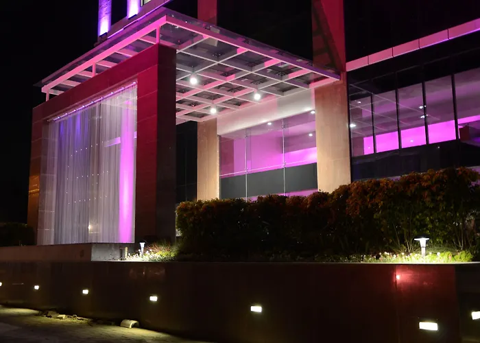 E Hotel